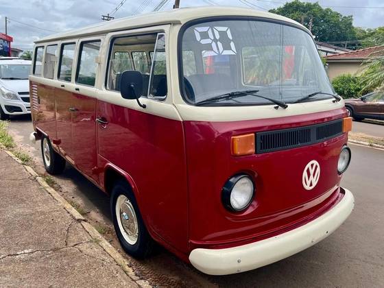 VOLKSWAGEN KOMBI 1.6 FURGÃO 8V GASOLINA 3P MANUAL VOLKSWAGEN KOMBI 1.6 FURGÃO 8V GASOLINA 3P MANUAL